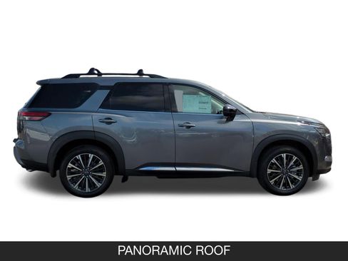 New 2026 Nissan Pathfinder Platinum FWD image 6