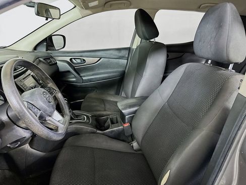 Used 2019 Nissan Rogue Sport S FWD image 8