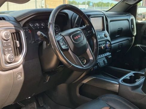 Used 2019 GMC Sierra 1500 AT4 w/ AT4 Preferred Package AWD/4WD image 6