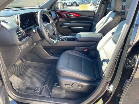 Used 2025 Chevrolet Traverse Z71 w/ LPO, Floor Liner Package image 41