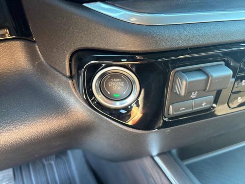 New 2026 GMC Sierra 2500 SLT w/ SLT Premium Package image 29