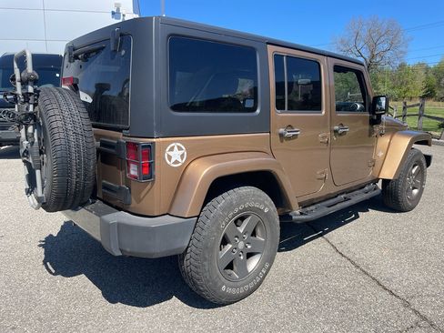 Used 2015 Jeep Wrangler Unlimited Sport image 3