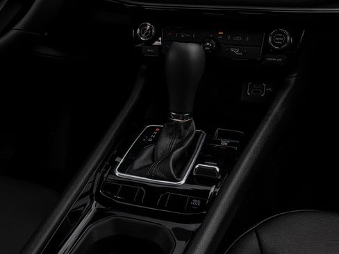 New 2026 Jeep Compass Latitude image 26