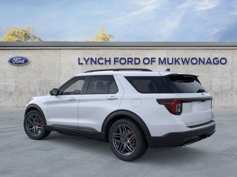 New 2026 Ford Explorer ST-Line w/ ST-Line Street Pack image 4