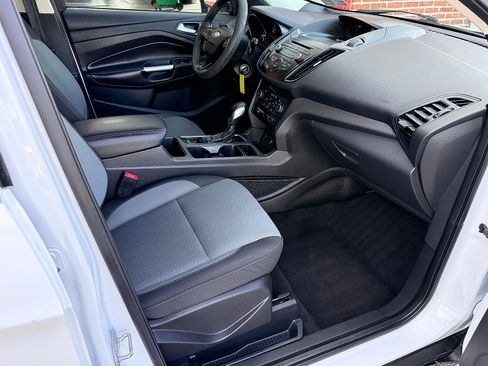 Used 2018 Ford Escape SE AWD/4WD image 34