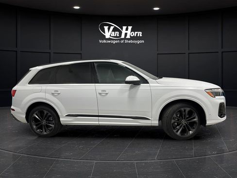 Used 2025 Audi Q7 3.0T Premium Plus w/ Premium Plus Package AWD/4WD image 8