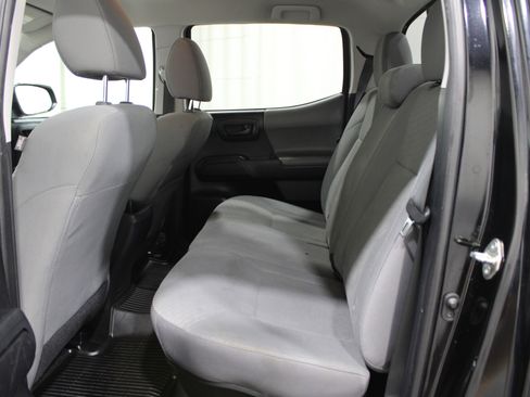 Used 2020 Toyota Tacoma SR image 21