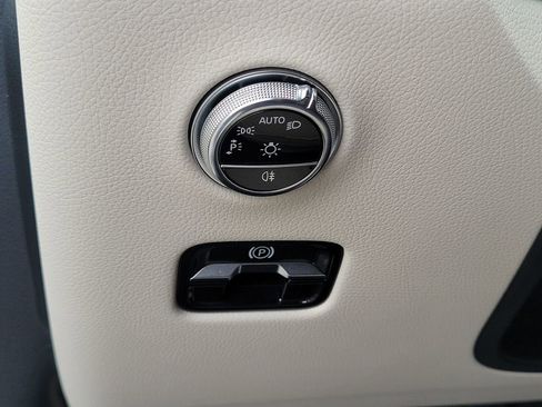 Used 2023 Mercedes-Benz GLC 300 4MATIC image 20
