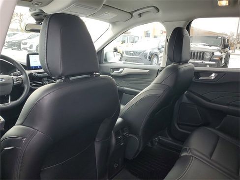 Used 2022 Ford Escape SEL image 11