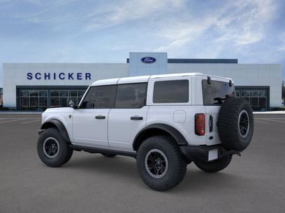 New 2025 Ford Bronco Badlands w/ Sasquatch Package