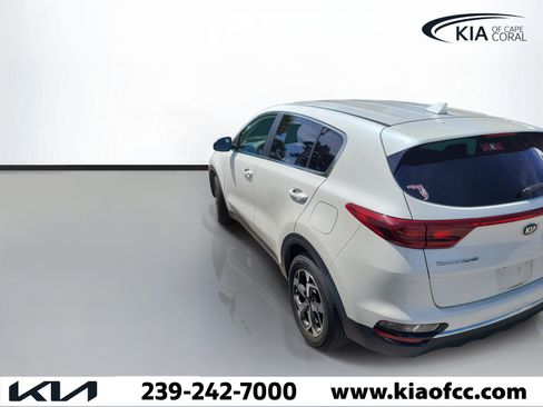 Used 2022 Kia Sportage LX FWD image 4