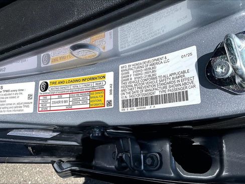 Used 2025 Honda Accord Sport image 16