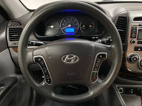 Used 2012 Hyundai Santa Fe GLS image 18