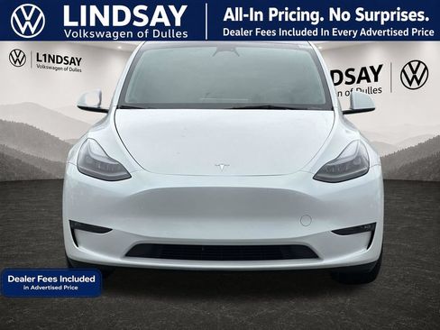 Used 2023 Tesla Model Y Performance AWD/4WD image 3