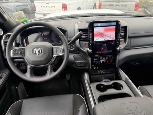 New 2026 RAM 2500 Laramie AWD/4WD image 11