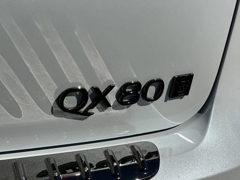 New 2027 INFINITI QX80 Autograph AWD/4WD image 32