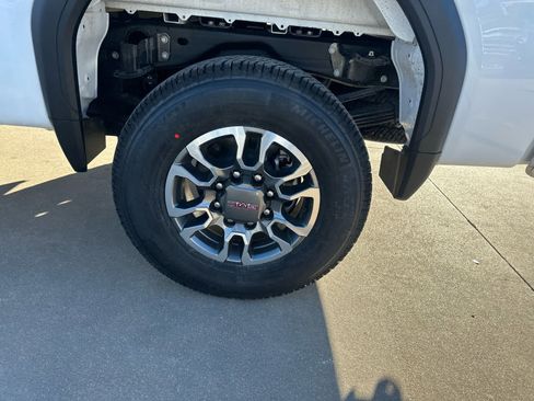 New 2025 GMC Sierra 3500 SLE image 15