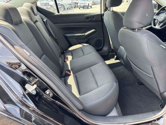 Used 2024 Nissan Altima 2.5 SV FWD image 12