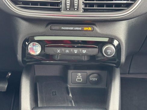 Used 2025 Ford Escape Platinum image 14