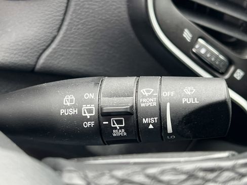 Used 2021 Jeep Cherokee Trailhawk image 33