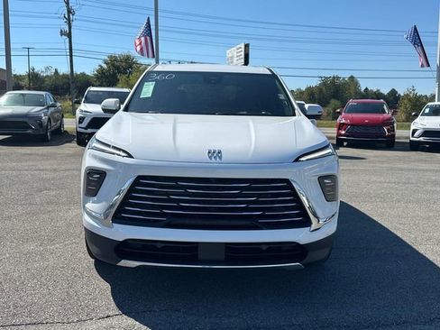 New 2026 Buick Enclave Preferred w/ Power Package image 9