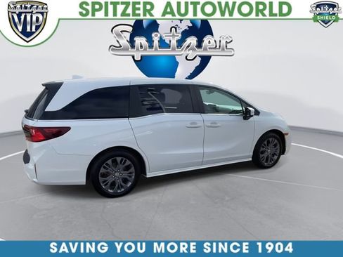 New 2025 Honda Odyssey Touring image 9