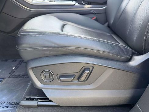 Used 2023 Audi Q8 Premium Plus w/ Premium Plus Package image 14