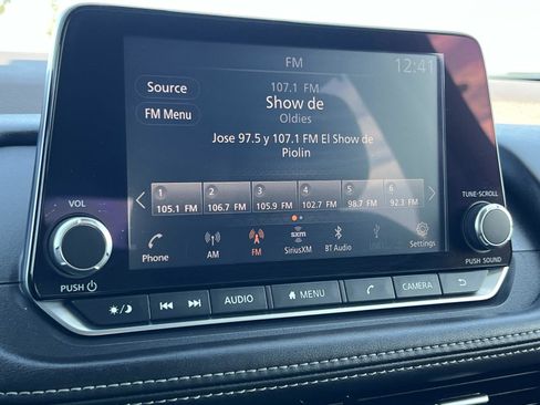 Used 2021 Nissan Rogue SL image 12