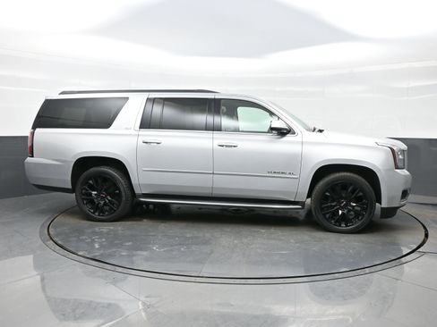 Used 2016 GMC Yukon XL SLT image 7