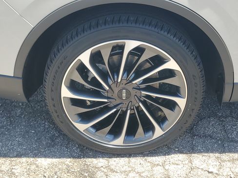 Used 2021 Lincoln Aviator Reserve w/ Equipment Group 202A AWD/4WD image 7