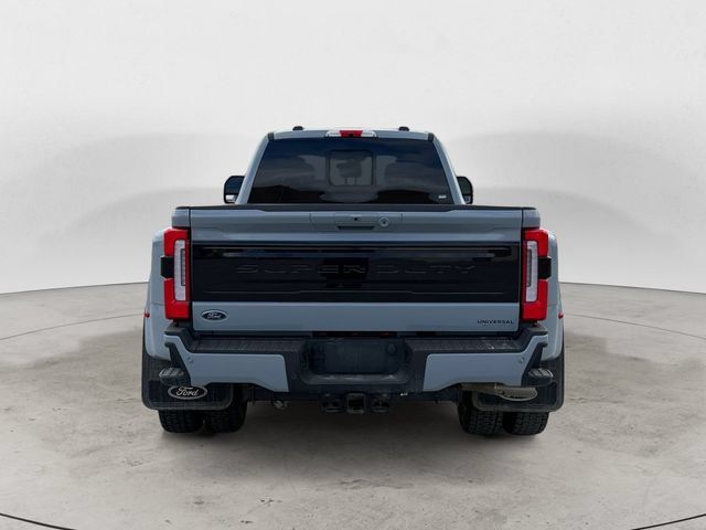 Certified 2025 Ford F450 Platinum w/ FX4 Off-Road Package AWD/4WD image 4