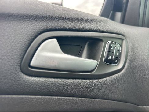 Used 2019 Ford Escape Titanium FWD image 33