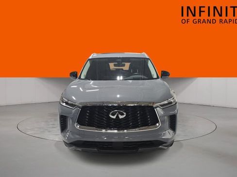 Used 2025 INFINITI QX60 Sensory AWD/4WD image 2
