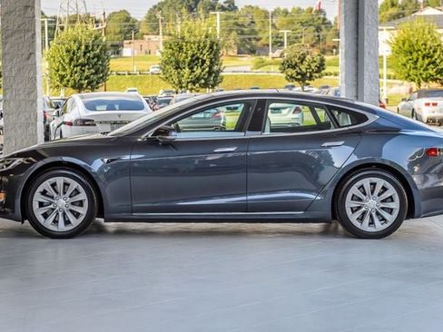 Used 2018 Tesla Model S 75D AWD/4WD image 47