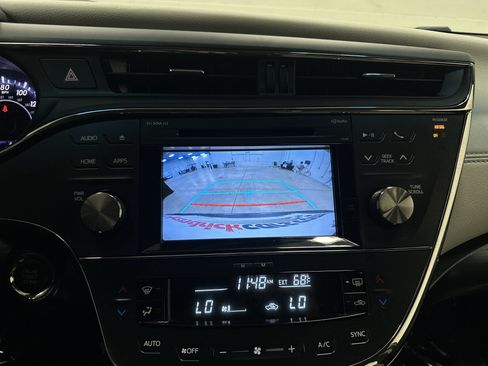 Used 2016 Toyota Avalon XLE Premium FWD image 25