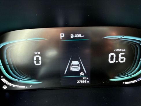Used 2025 Kia Soul LX w/ LX Technology Package FWD image 33