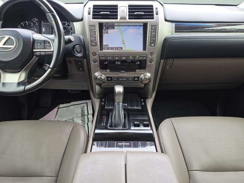Used 2020 Lexus GX 460 Premium w/ Premium Package AWD/4WD image 35