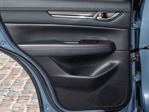 Used 2023 MAZDA CX-5 Carbon Edition image 15