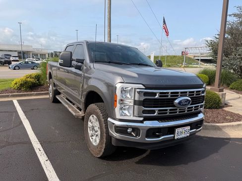 Used 2024 Ford F250 XLT w/ FX4 Off-Road Package AWD/4WD image 1
