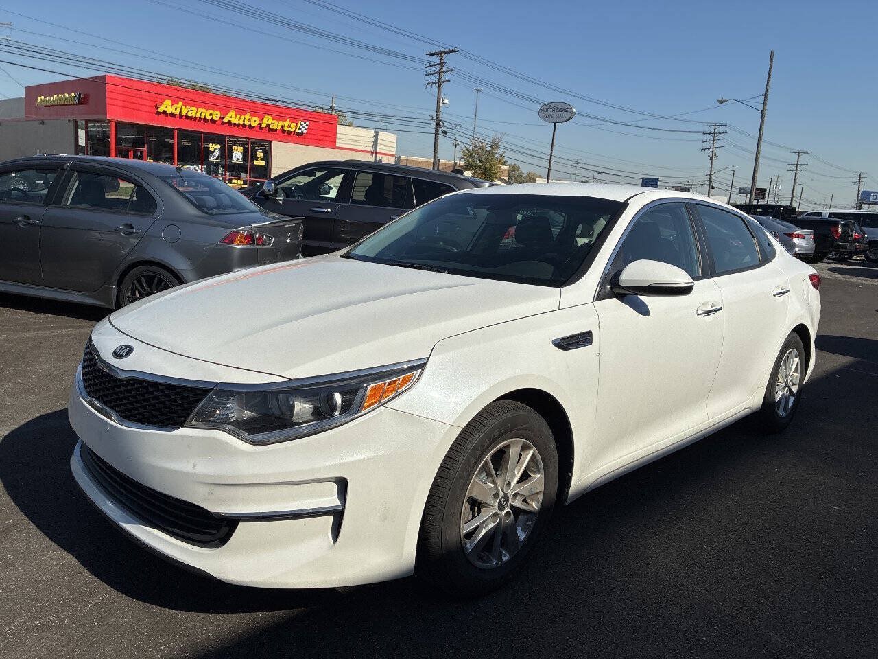Used 2016 Kia Optima LX FWD image 1