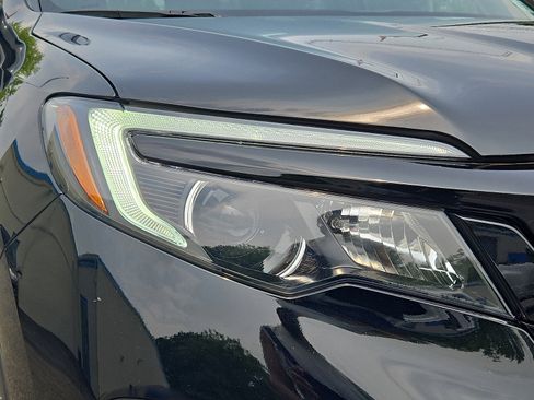 Certified 2022 Honda Pilot Sport image 9