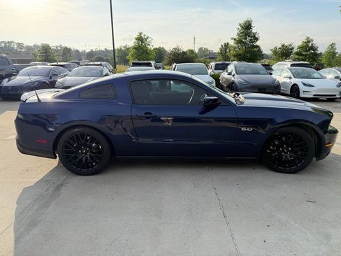 Used 2012 Ford Mustang GT Premium RWD image 4