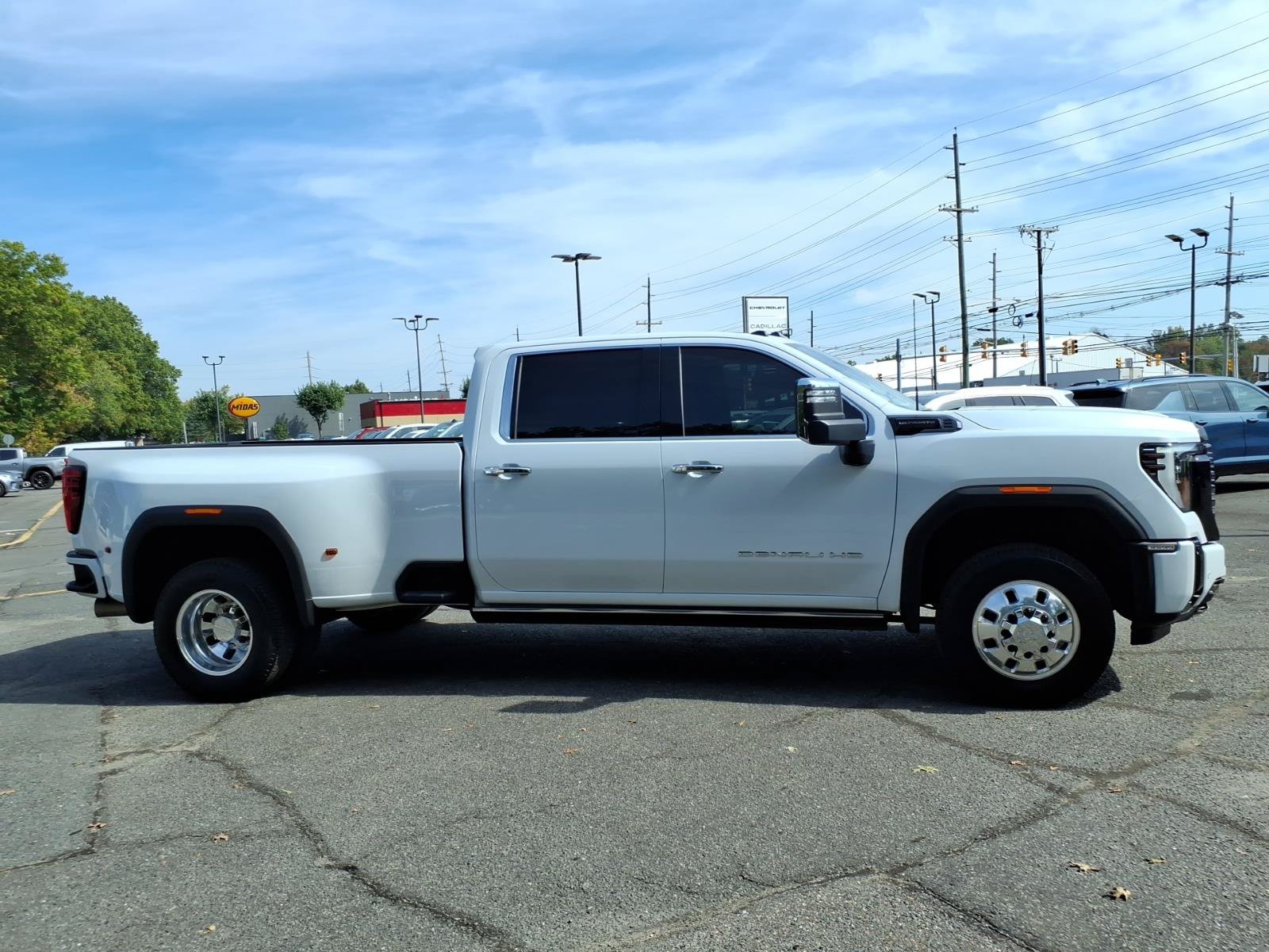 Certified 2026 GMC Sierra 3500 Denali Ultimate AWD/4WD image 1