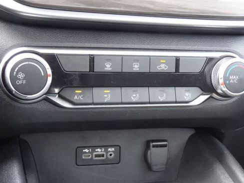 Used 2025 Nissan Altima 2.5 SV FWD image 23