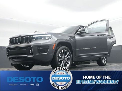 New 2025 Jeep Grand Cherokee Overland w/ Adv Protech Group III AWD/4WD image 44