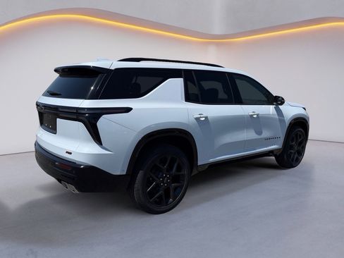 New 2026 Chevrolet Traverse RS FWD image 3