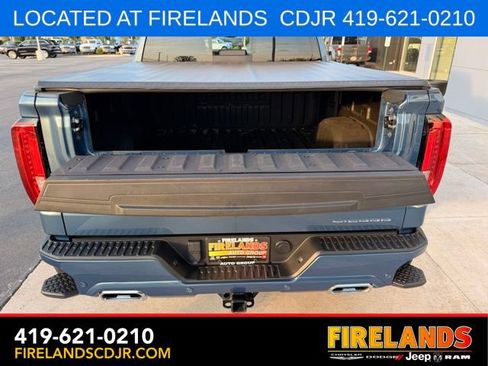 Used 2024 GMC Sierra 1500 Denali AWD/4WD image 10