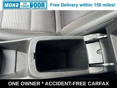 Used 2025 Chevrolet Trax LT FWD image 26