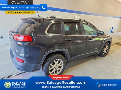 Used 2017 Jeep Cherokee Latitude w/ Safety/Convenience Group FWD image 4