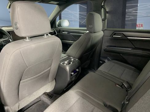 Used 2025 GMC Acadia Elevation AWD/4WD image 28
